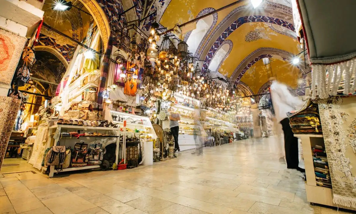 Discovering Istanbul’s Grand Bazaar: A Cultural and Shopping Delight