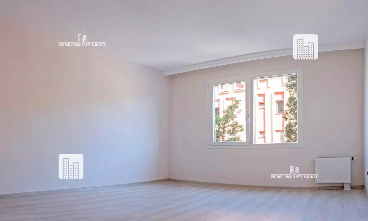 no image alt found