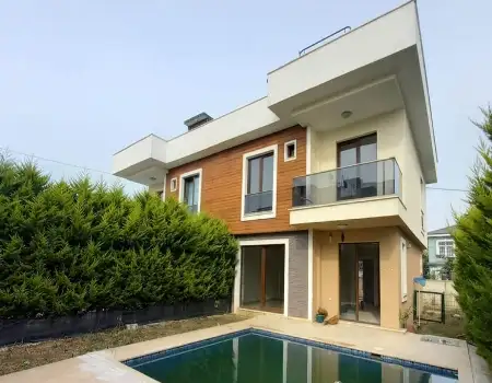 Villa for sale with Private Swimming Pool in Istanbul