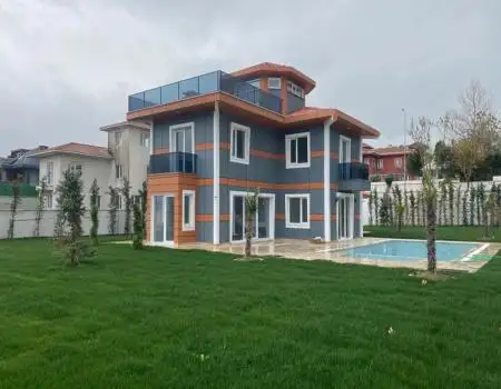 Villa for sale in Buyukcekmece - Istanbul real estate